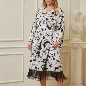 FATE Black and White Floral Fringe Hem Wrap Dress, NEW! Size 3X